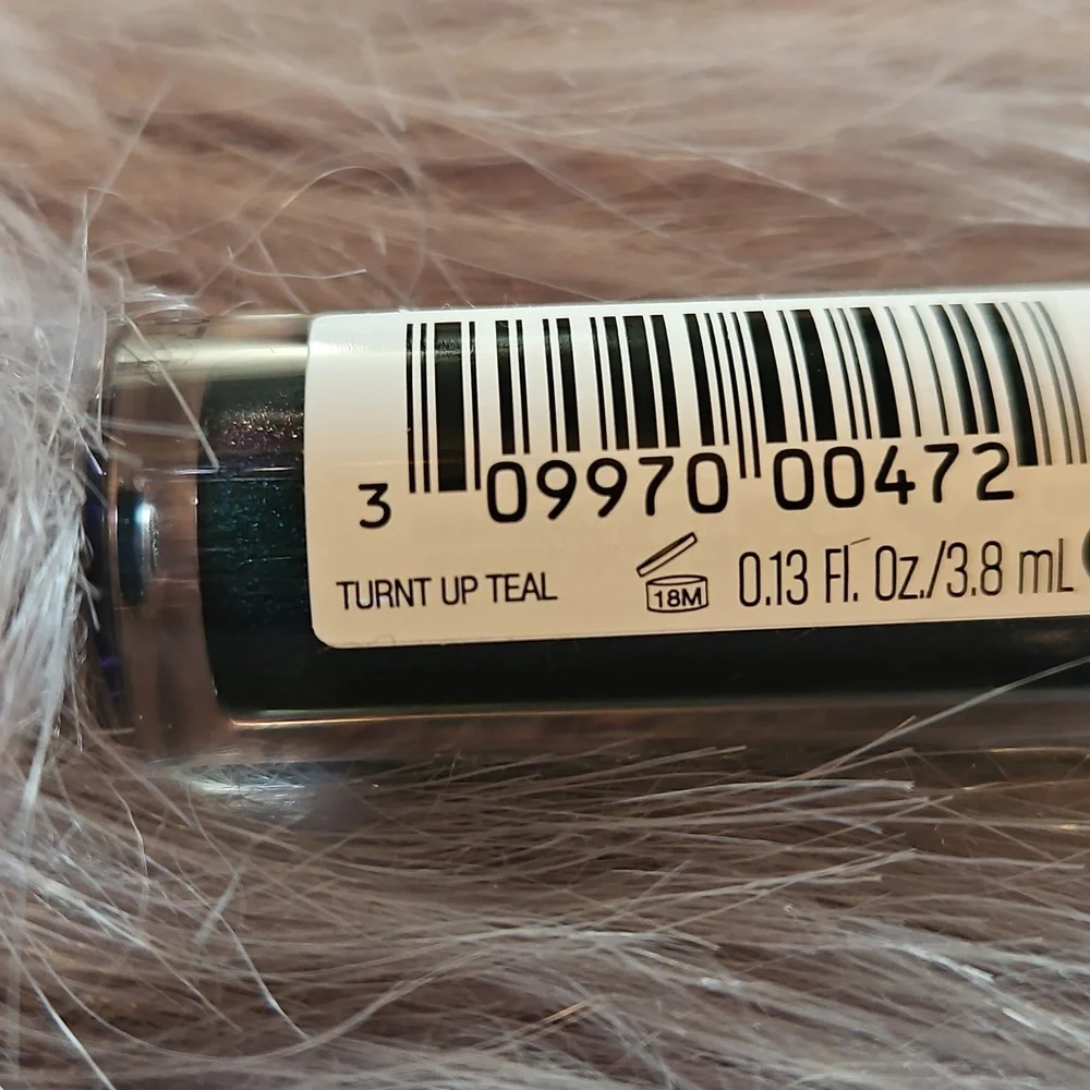 🆕️Revlon Electric Shock Lip Lacquer #202 Turnt Up Teal